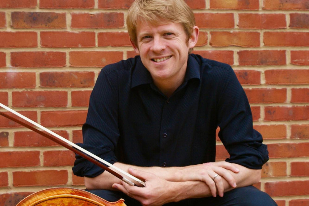 Robin Michael and Daniel Tong: Cello and&nbsp;Piano.